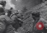 Immagine di Ferito US Soldier Tank equipaggio seconda guerra mondiale Wegscheid Germania, 1945, secondo 37 filmato di repertorio 65675075892