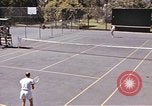 Standbild tennis match Honolulu Hawaii USA, 1945, aus Sekunde 19 historischem Filmmaterial Videoclip 65675075915