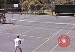 Standbild tennis match Honolulu Hawaii USA, 1945, aus Sekunde 23 historischem Filmmaterial Videoclip 65675075915