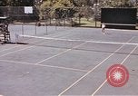 Standbild tennis match Honolulu Hawaii USA, 1945, aus Sekunde 27 historischem Filmmaterial Videoclip 65675075915