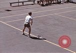 Standbild tennis match Honolulu Hawaii USA, 1945, aus Sekunde 39 historischem Filmmaterial Videoclip 65675075915
