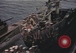 Standbild USS Maidstone Pazifik, 1945, aus Sekunde 15 historischem Filmmaterial Videoclip 65675075922