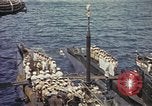 Standbild USS Maidstone Pazifik, 1945, aus Sekunde 46 historischem Filmmaterial Videoclip 65675075922