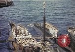 Standbild USS Maidstone Pazifik, 1945, aus Sekunde 47 historischem Filmmaterial Videoclip 65675075922