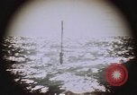Image objets flottants Océan Pacifique, 1945, de la seconde 20 séquences d'archives historiques vidéo 65675075927