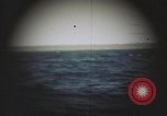 Image objets flottants Océan Pacifique, 1945, de la seconde 36 séquences d'archives historiques vidéo 65675075927