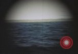 Image objets flottants Océan Pacifique, 1945, de la seconde 39 séquences d'archives historiques vidéo 65675075927