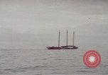 Standbild japanische Segeln junk Pazifik, 1945, aus Sekunde 60 historischem Filmmaterial Videoclip 65675075964