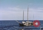 Standbild japanische Segeln junk Pazifik, 1945, aus Sekunde 26 historischem Filmmaterial Videoclip 65675075965