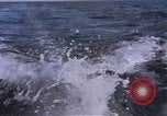 Image sous-marin américain Océan Pacifique, 1945, de la seconde 38 séquences d'archives historiques vidéo 65675075983
