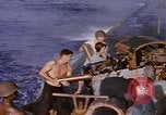 Standbild USA Segler Pazifik, 1945, aus Sekunde 12 historischem Filmmaterial Videoclip 65675076001