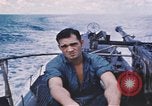 Standbild USS Balao Pazifik, 1945, aus Sekunde 30 historischem Filmmaterial Videoclip 65675076005