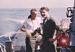 Standbild USS Balao Pazifik, 1945, aus Sekunde 46 historischem Filmmaterial Videoclip 65675076005
