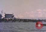 Standbild USS Saratoga Pearl Harbor Hawaii USA, 1945, aus Sekunde 13 historischem Filmmaterial Videoclip 65675076018