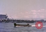 Standbild USS Saratoga Pearl Harbor Hawaii USA, 1945, aus Sekunde 15 historischem Filmmaterial Videoclip 65675076018