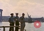 Standbild USS Saratoga Pearl Harbor Hawaii USA, 1945, aus Sekunde 35 historischem Filmmaterial Videoclip 65675076018
