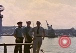 Standbild USS Saratoga Pearl Harbor Hawaii USA, 1945, aus Sekunde 37 historischem Filmmaterial Videoclip 65675076018
