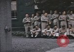 Immagine di US Naval ufficiali pongono a Yokosuka base sottomarina Yokosuka iJapan, 1945, secondo 41 filmato di repertorio 65675076033