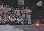 Immagine di US Naval ufficiali pongono a Yokosuka base sottomarina Yokosuka iJapan, 1945, secondo 61 filmato di repertorio 65675076033