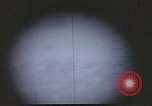 Standbild Blick durch das amerikanische U-Boot-Periskop Midway Island, 1942, aus Sekunde 21 historischem Filmmaterial Videoclip 65675076036
