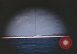 Standbild Blick durch das amerikanische U-Boot-Periskop Midway Island, 1942, aus Sekunde 39 historischem Filmmaterial Videoclip 65675076036