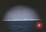 Standbild Blick durch das amerikanische U-Boot-Periskop Midway Island, 1942, aus Sekunde 48 historischem Filmmaterial Videoclip 65675076036