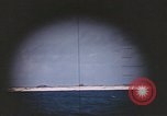 Standbild Blick durch das amerikanische U-Boot-Periskop Midway Island, 1942, aus Sekunde 56 historischem Filmmaterial Videoclip 65675076036