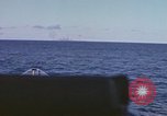 Standbild United States U-Boot unterwegs auf der Oberfläche Pazifik, 1942, aus Sekunde 8 historischem Filmmaterial Videoclip 65675076038