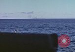 Standbild United States U-Boot unterwegs auf der Oberfläche Pazifik, 1942, aus Sekunde 12 historischem Filmmaterial Videoclip 65675076038