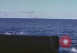 Standbild United States U-Boot unterwegs auf der Oberfläche Pazifik, 1942, aus Sekunde 15 historischem Filmmaterial Videoclip 65675076038