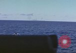 Standbild United States U-Boot unterwegs auf der Oberfläche Pazifik, 1942, aus Sekunde 19 historischem Filmmaterial Videoclip 65675076038