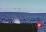 Standbild United States U-Boot unterwegs auf der Oberfläche Pazifik, 1942, aus Sekunde 20 historischem Filmmaterial Videoclip 65675076038