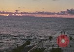 Standbild United States U-Boot unterwegs auf der Oberfläche Pazifik, 1942, aus Sekunde 31 historischem Filmmaterial Videoclip 65675076038