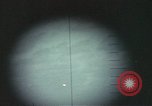 Standbild periscope Blick vom amerikanischen U-Boot Midway Island, 1942, aus Sekunde 11 historischem Filmmaterial Videoclip 65675076040