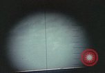Standbild periscope Blick vom amerikanischen U-Boot Midway Island, 1942, aus Sekunde 16 historischem Filmmaterial Videoclip 65675076040