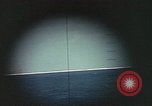 Standbild periscope Blick vom amerikanischen U-Boot Midway Island, 1942, aus Sekunde 17 historischem Filmmaterial Videoclip 65675076040