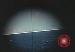 Standbild periscope Blick vom amerikanischen U-Boot Midway Island, 1942, aus Sekunde 30 historischem Filmmaterial Videoclip 65675076040