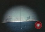 Standbild periscope Blick vom amerikanischen U-Boot Midway Island, 1942, aus Sekunde 42 historischem Filmmaterial Videoclip 65675076040