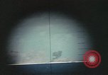 Standbild periscope Blick vom amerikanischen U-Boot Midway Island, 1942, aus Sekunde 43 historischem Filmmaterial Videoclip 65675076040