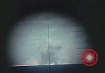 Standbild periscope Blick vom amerikanischen U-Boot Midway Island, 1942, aus Sekunde 57 historischem Filmmaterial Videoclip 65675076040