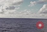 Standbild United States U-Boot unterwegs auf der Oberfläche Pazifik, 1942, aus Sekunde 12 historischem Filmmaterial Videoclip 65675076041