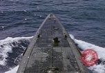 Standbild United States U-Boot unterwegs auf der Oberfläche Pazifik, 1942, aus Sekunde 53 historischem Filmmaterial Videoclip 65675076041
