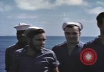 Standbild Amerikanisches U-Boot kommt nach der Patrouille in den Hafen Pazifik, 1945, aus Sekunde 10 historischem Filmmaterial Videoclip 65675076045