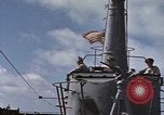 Standbild Amerikanisches U-Boot kommt nach der Patrouille in den Hafen Pazifik, 1945, aus Sekunde 34 historischem Filmmaterial Videoclip 65675076045
