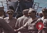Standbild Amerikanisches U-Boot kommt nach der Patrouille in den Hafen Pazifik, 1945, aus Sekunde 40 historischem Filmmaterial Videoclip 65675076045