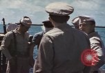 Standbild Amerikanisches U-Boot kommt nach der Patrouille in den Hafen Pazifik, 1945, aus Sekunde 51 historischem Filmmaterial Videoclip 65675076045