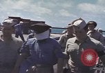 Standbild Amerikanisches U-Boot kommt nach der Patrouille in den Hafen Pazifik, 1945, aus Sekunde 58 historischem Filmmaterial Videoclip 65675076045
