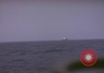 Standbild USS Cod (SS-224) Rettung der Besatzung des niederländischen U-Boot O-19 Spratly Inseln, 1945, aus Sekunde 9 historischem Filmmaterial Videoclip 65675076083