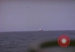 Standbild USS Cod (SS-224) Rettung der Besatzung des niederländischen U-Boot O-19 Spratly Inseln, 1945, aus Sekunde 11 historischem Filmmaterial Videoclip 65675076083