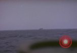 Standbild USS Cod (SS-224) Rettung der Besatzung des niederländischen U-Boot O-19 Spratly Inseln, 1945, aus Sekunde 13 historischem Filmmaterial Videoclip 65675076083